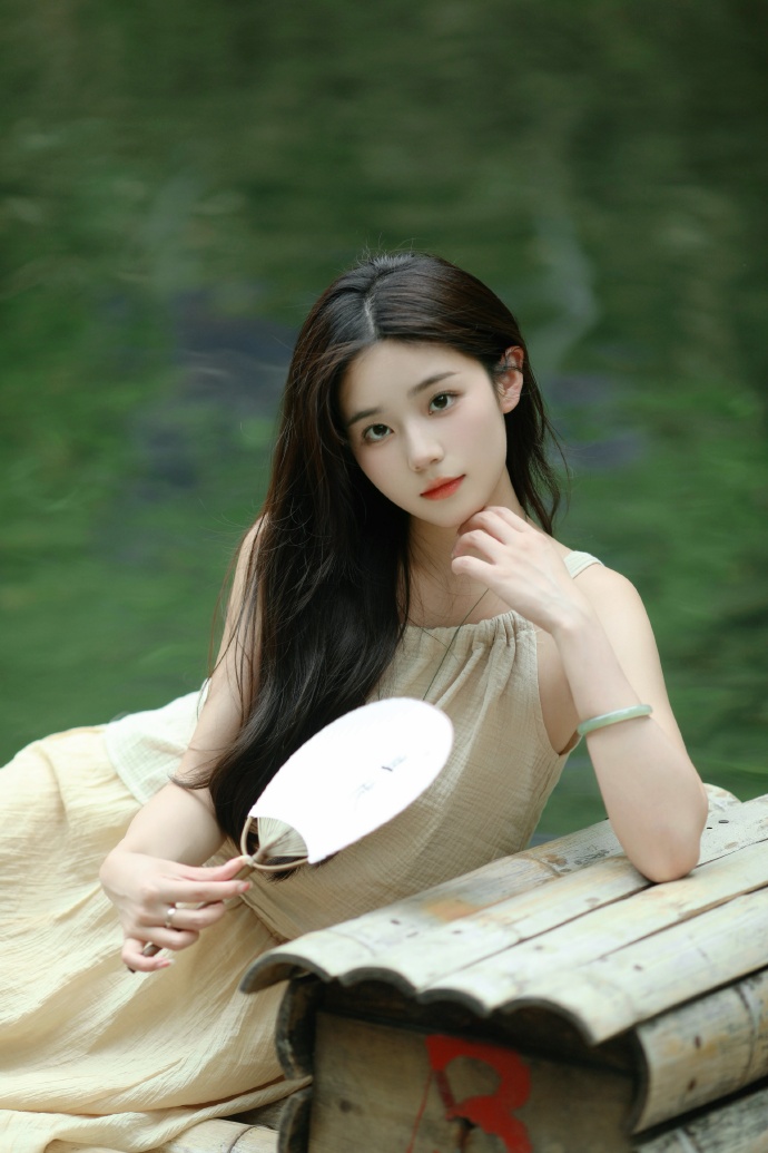 爱x死x机器人 封面